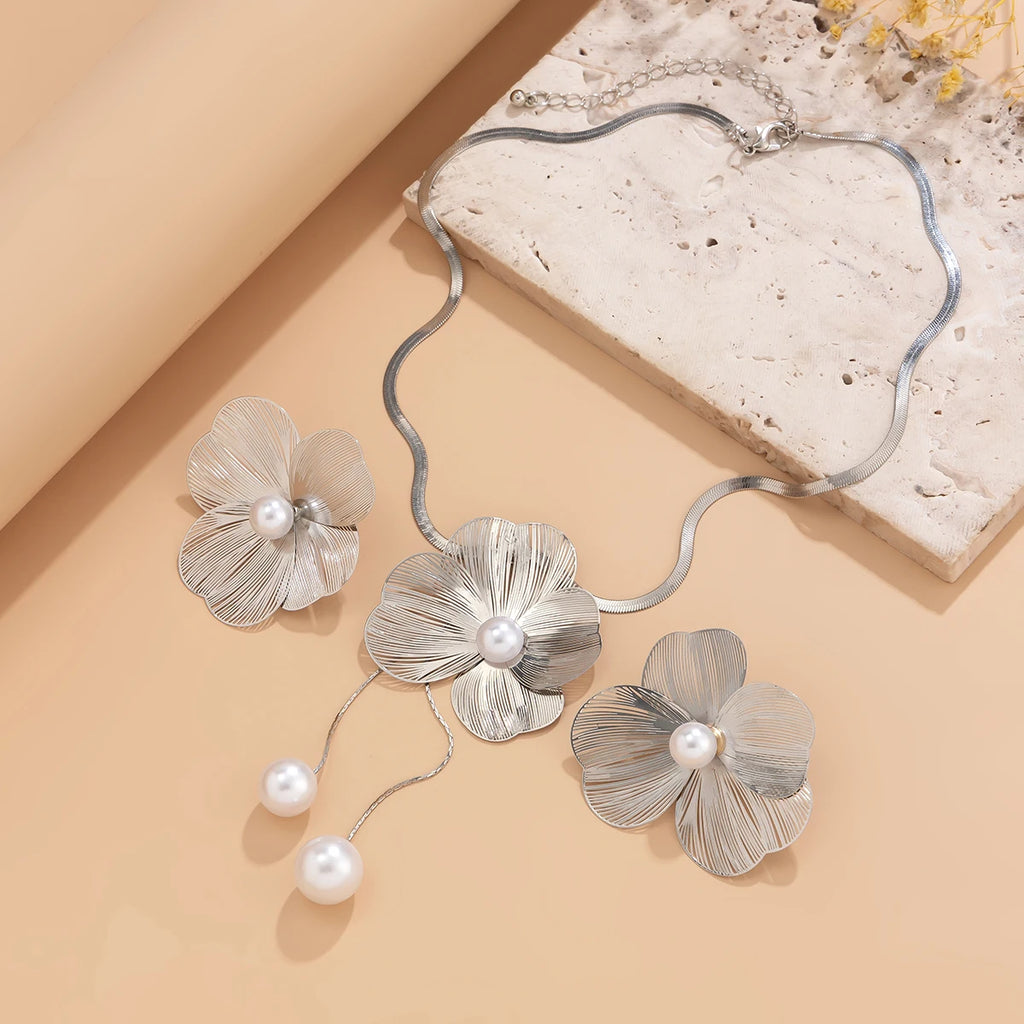 Romantic Pearl Flower Jewellery Set